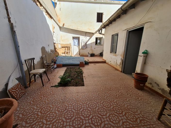 Image No.11-3 Bed Townhouse for sale