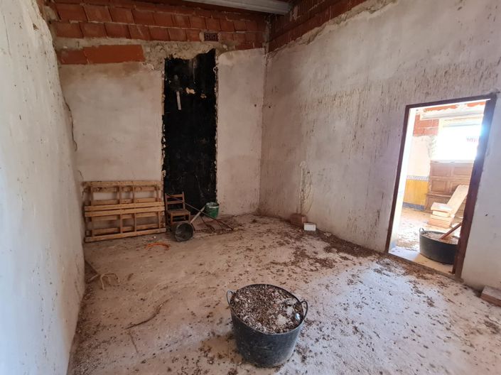 Image No.14-6 Bed Village House for sale