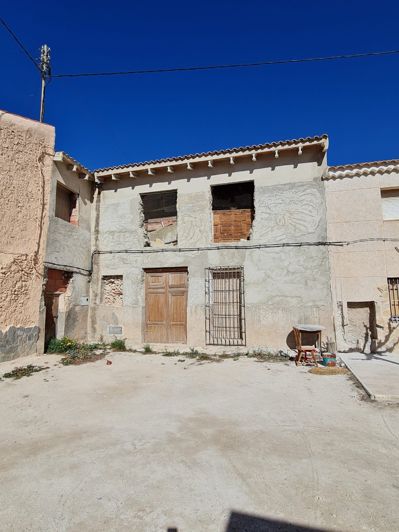 Image No.2-6 Bed Village House for sale