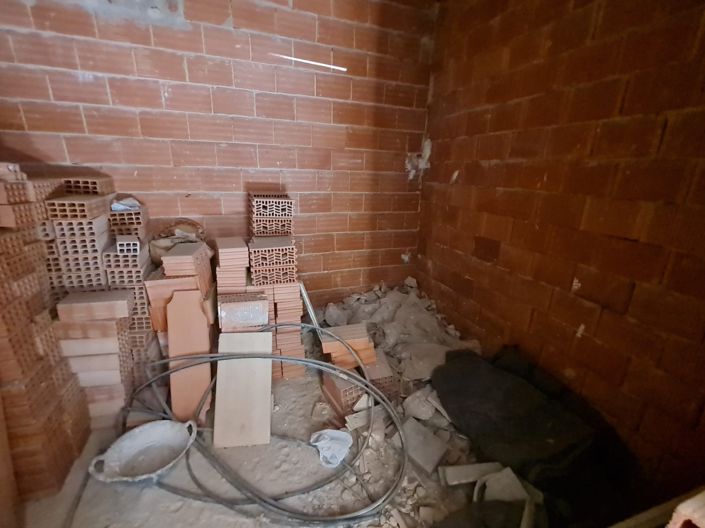 Image No.20-6 Bed Village House for sale