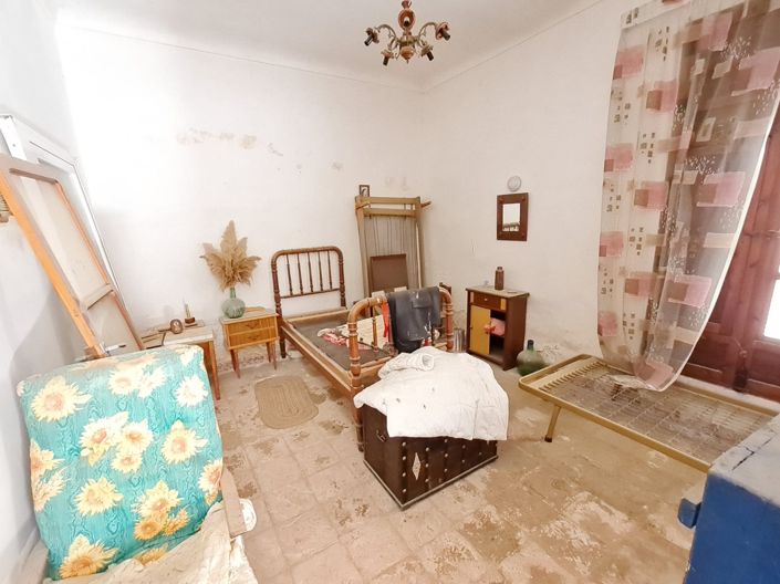 Image No.4-6 Bed Village House for sale