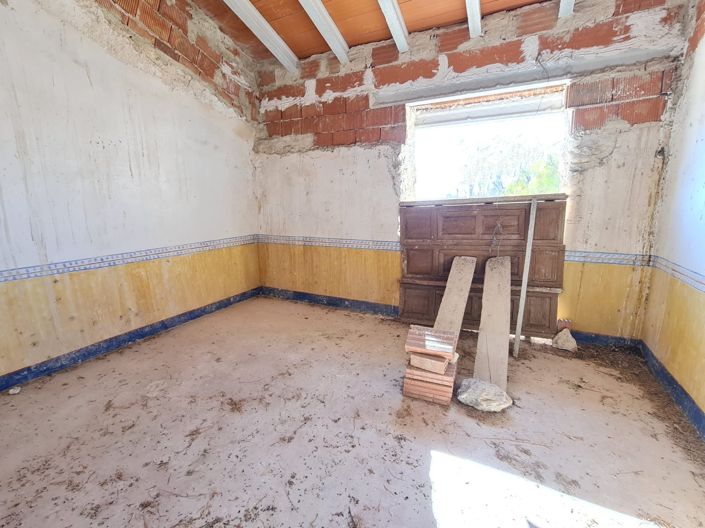 Image No.40-6 Bed Village House for sale