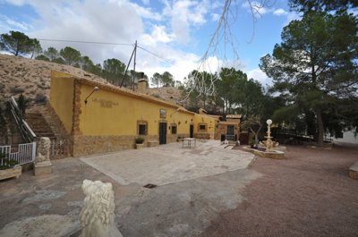 1 - Pinoso, House
