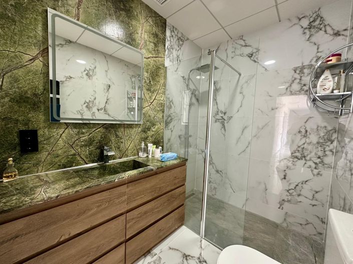 Image No.20-5 Bed Villa for sale