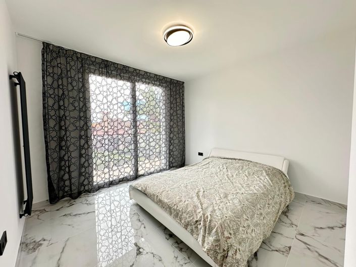 Image No.22-5 Bed Villa for sale