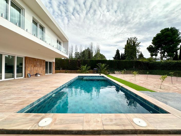 Image No.28-5 Bed Villa for sale