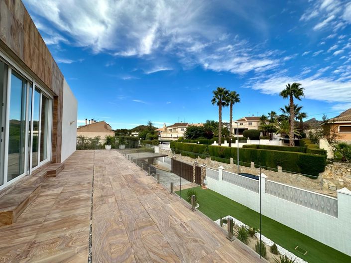 Image No.33-5 Bed Villa for sale