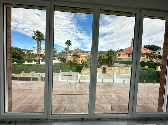 Image No.34-5 Bed Villa for sale