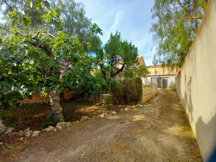 Image No.27-3 Bed Townhouse for sale