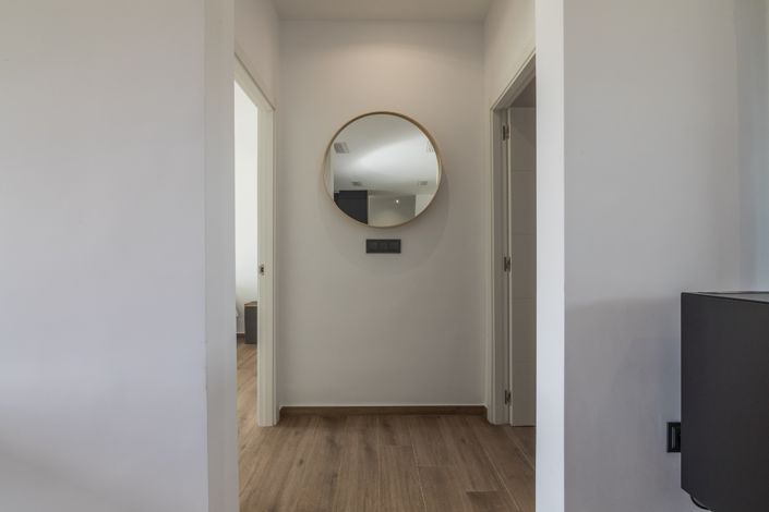 Image No.35-3 Bed Property for sale