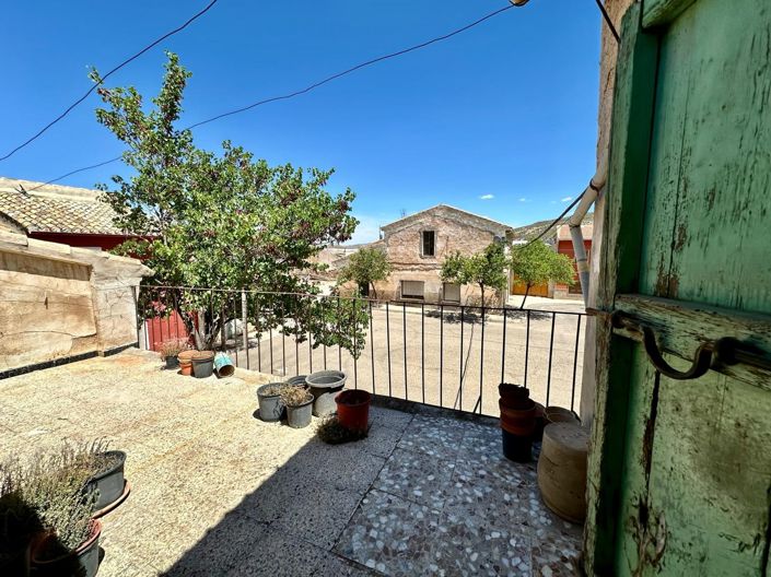 Image No.8-5 Bed Country House for sale