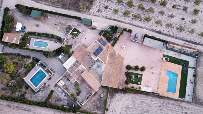 Image No.2-10 Bed Villa for sale