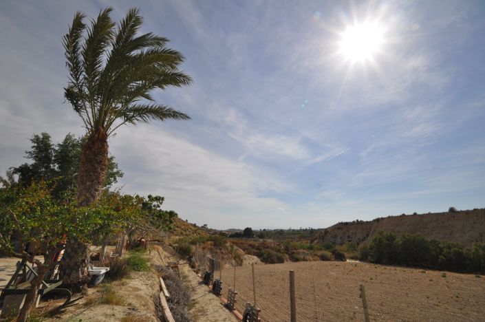 Image No.30-4 Bed Commercial for sale