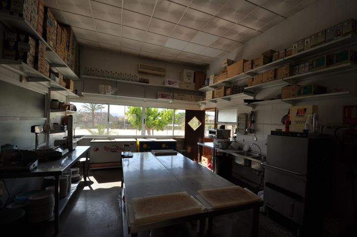 Image No.43-4 Bed Commercial for sale