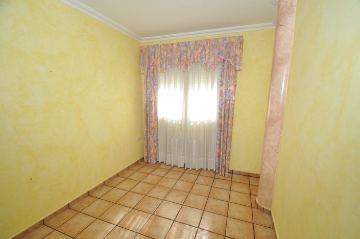 Image No.17-5 Bed Villa for sale