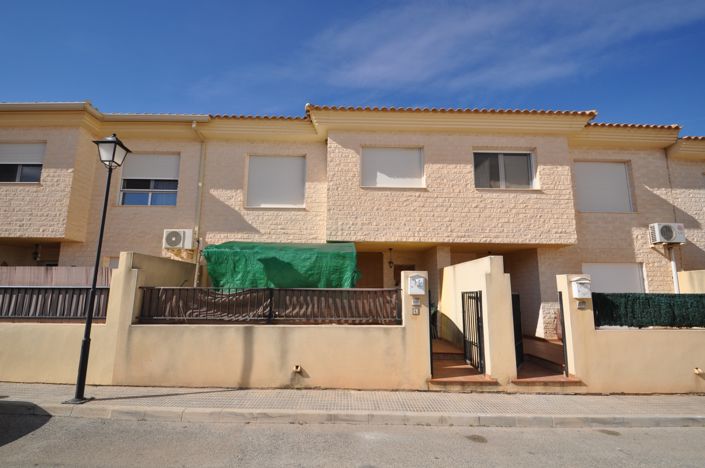 Image No.1-4 Bed Townhouse for sale