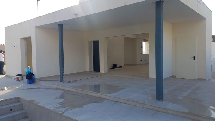 Image No.16-4 Bed Property for sale