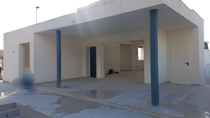 Image No.22-4 Bed Property for sale