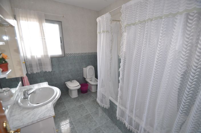 Image No.7-9 Bed Country House for sale