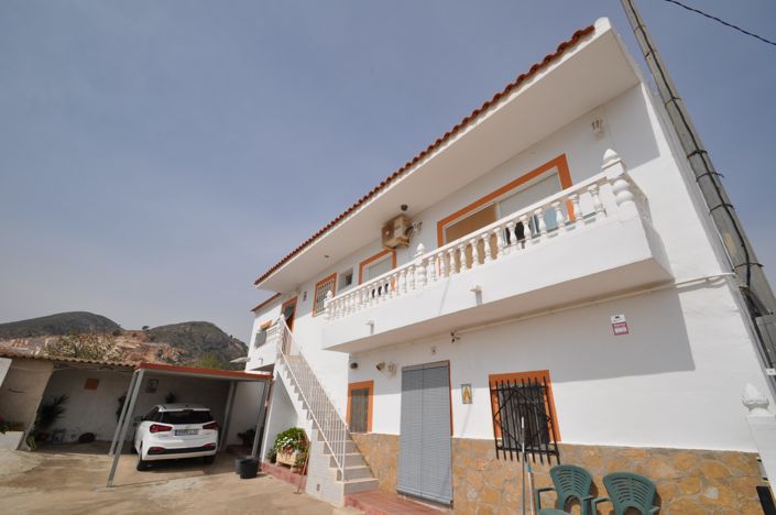 Image No.8-9 Bed Country House for sale