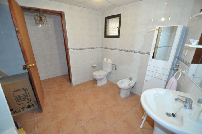 Image No.10-4 Bed Townhouse for sale