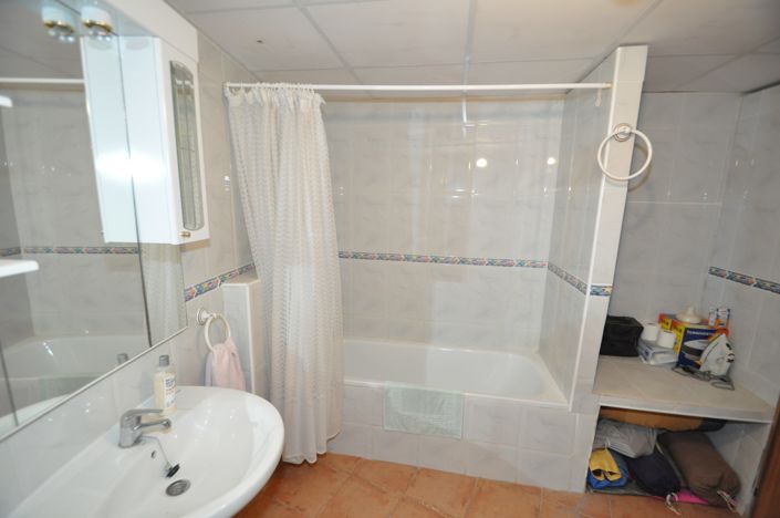 Image No.15-4 Bed Townhouse for sale