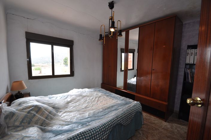 Image No.8-4 Bed Townhouse for sale