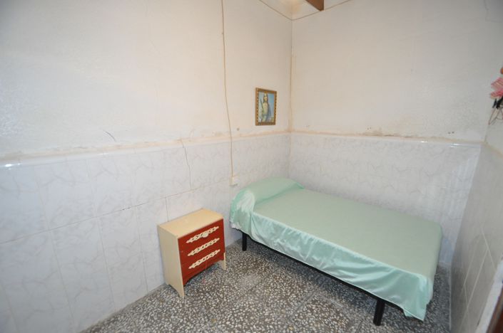 Image No.19-3 Bed Country House for sale