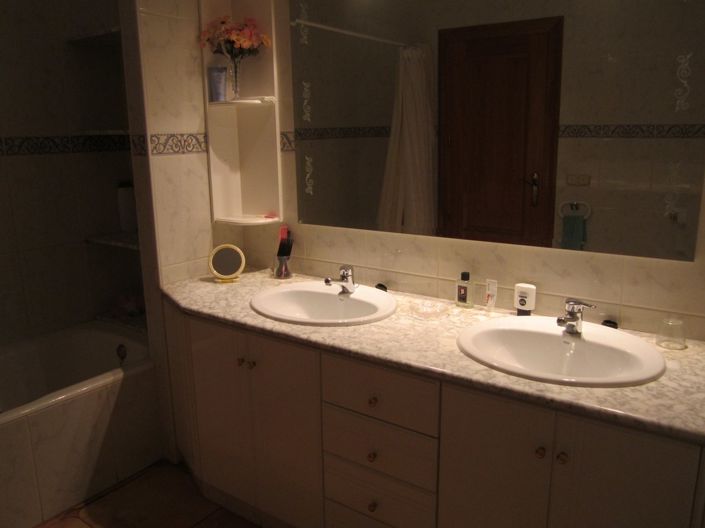 Image No.15-4 Bed Villa for sale