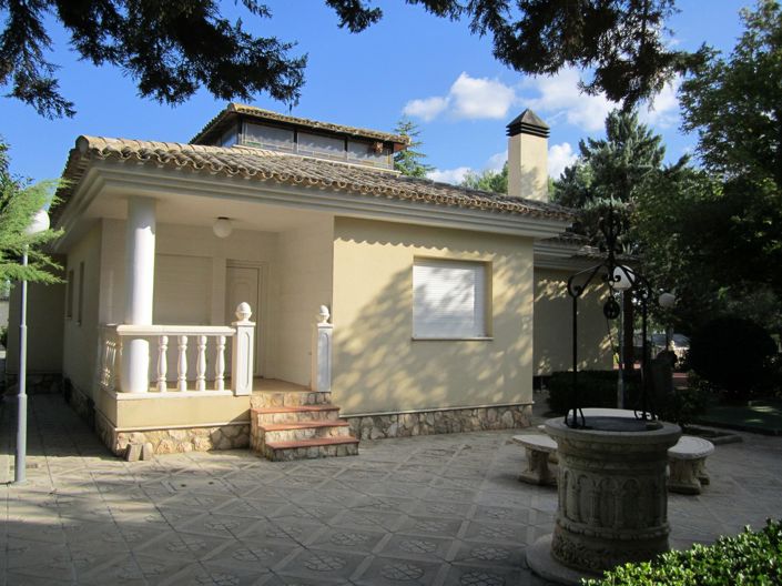 Image No.23-4 Bed Villa for sale