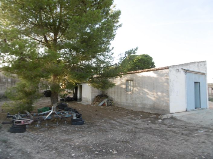 Image No.19-3 Bed House for sale