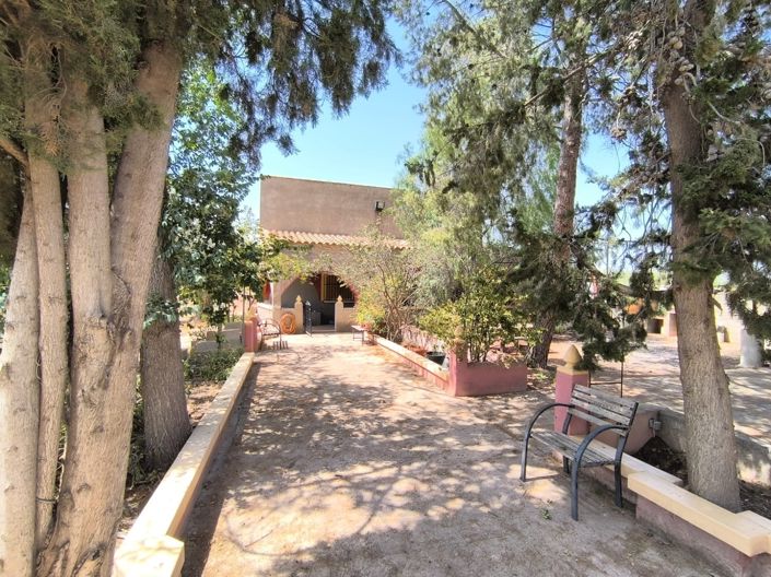 Image No.1-5 Bed Villa for sale