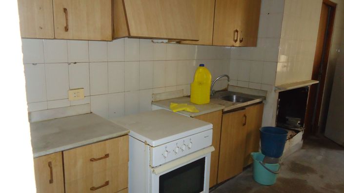 Image No.6-2 Bed Townhouse for sale