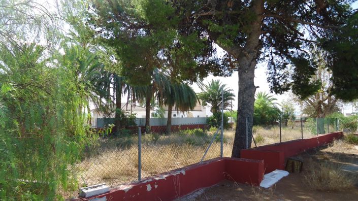 Image No.12-8 Bed Commercial for sale