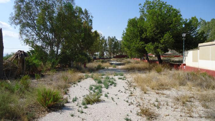 Image No.15-8 Bed Commercial for sale