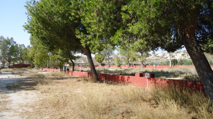 Image No.18-8 Bed Commercial for sale