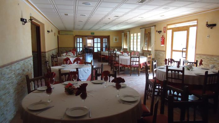 Image No.37-8 Bed Commercial for sale