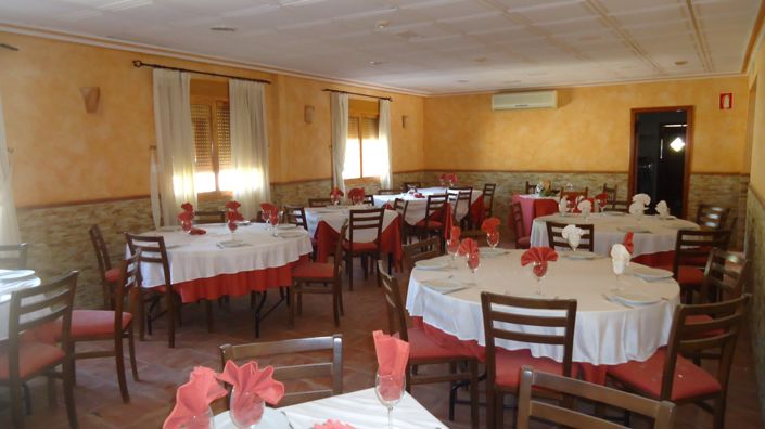 Image No.4-8 Bed Commercial for sale