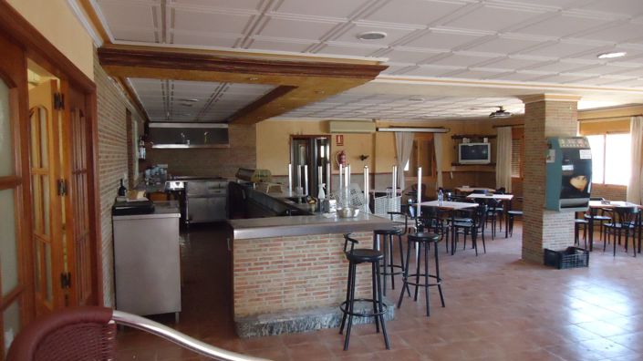 Image No.41-8 Bed Commercial for sale