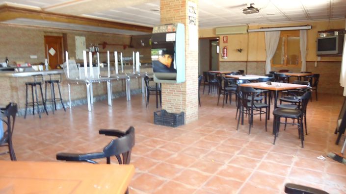 Image No.42-8 Bed Commercial for sale