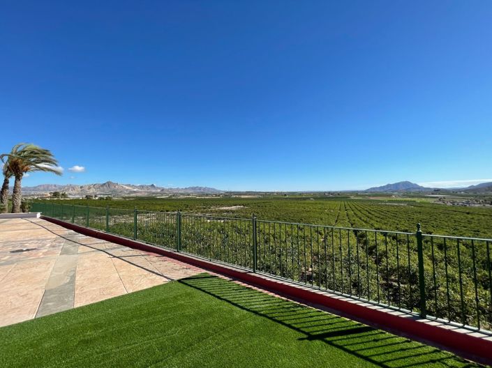 Image No.10-6 Bed Villa for sale