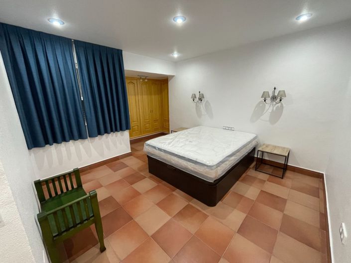 Image No.29-6 Bed Villa for sale