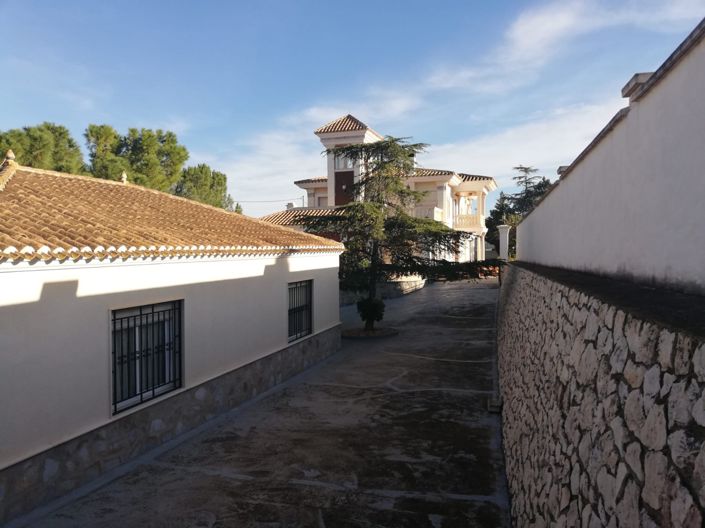 Image No.47-4 Bed Villa for sale