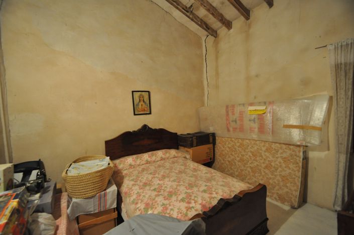 Image No.10-7 Bed Townhouse for sale
