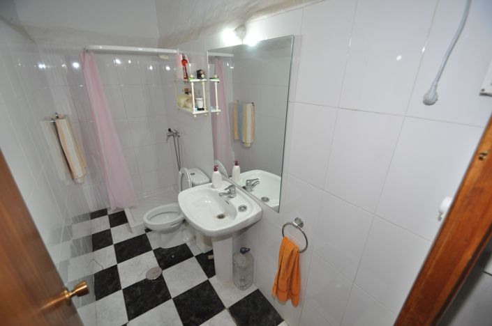 Image No.5-Maison de ville de 7 chambres à vendre à Pinoso