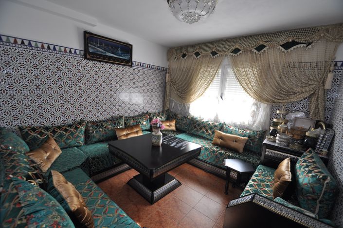 Image No.16-6 Bed Townhouse for sale