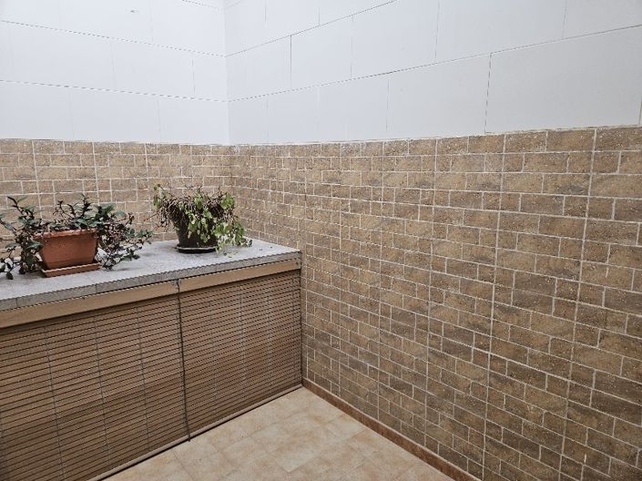 Image No.16-4 Bed Townhouse for sale