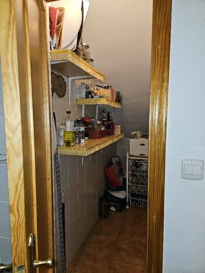 Image No.17-4 Bed Townhouse for sale