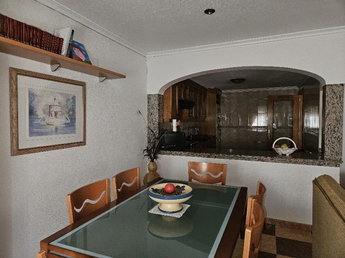 Image No.22-4 Bed Townhouse for sale