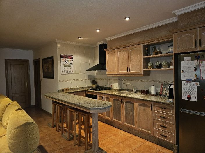 Image No.3-4 Bed Townhouse for sale